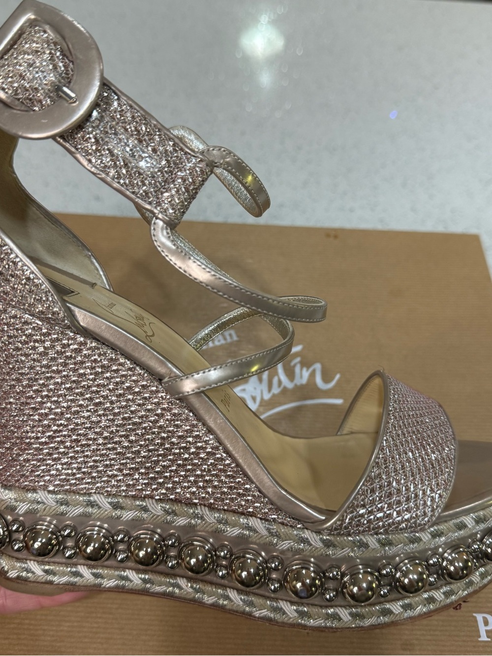 Christian Louboutin Champagne Chocazeppa
120 Glitter Specchio - Size 40 / US 9 - Picture 4 of 13